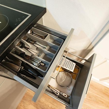 Stylish Apartment With Dedicated Working Space And Super King-Size Bed Located Between City Centre And Donau River Vienna Esterno foto