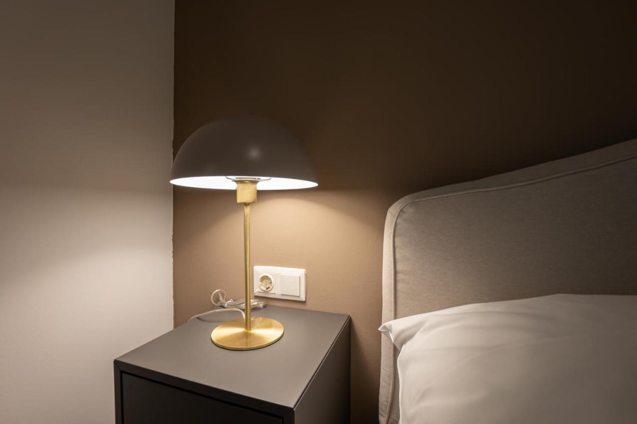 Stylish Apartment With Dedicated Working Space And Super King-Size Bed Located Between City Centre And Donau River Vienna Esterno foto