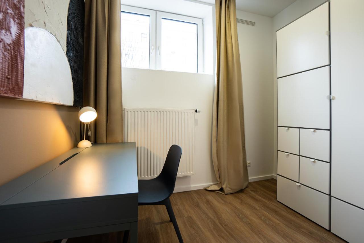 Stylish Apartment With Dedicated Working Space And Super King-Size Bed Located Between City Centre And Donau River Vienna Esterno foto