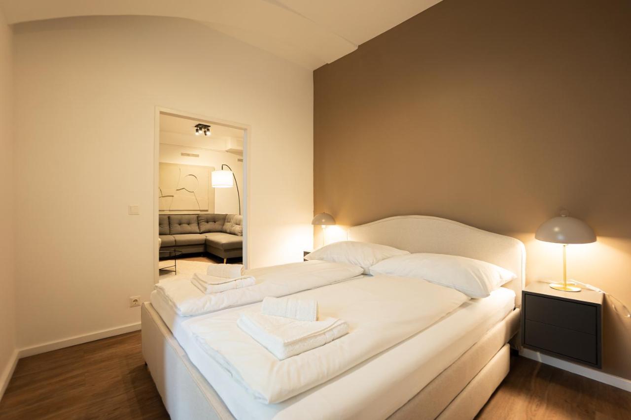 Stylish Apartment With Dedicated Working Space And Super King-Size Bed Located Between City Centre And Donau River Vienna Esterno foto