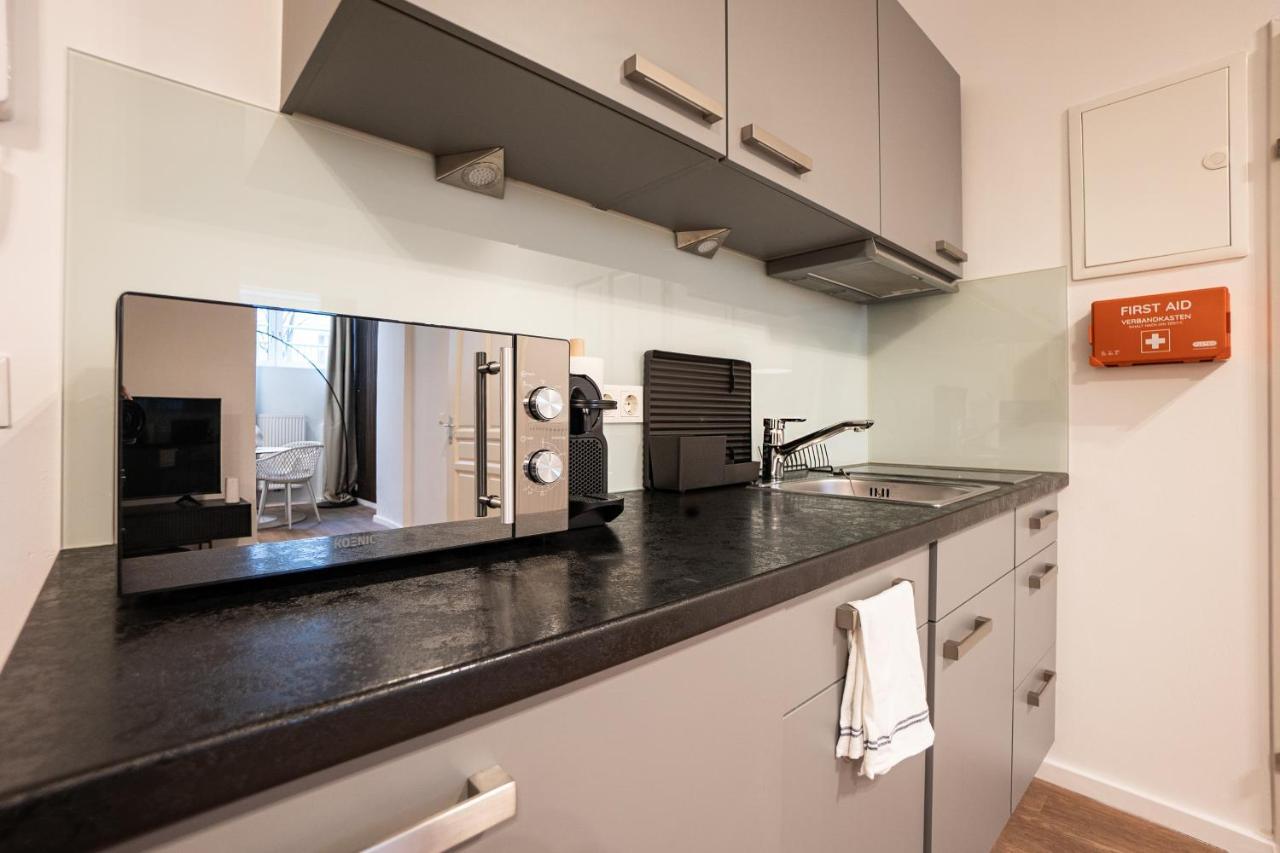 Stylish Apartment With Dedicated Working Space And Super King-Size Bed Located Between City Centre And Donau River Vienna Esterno foto